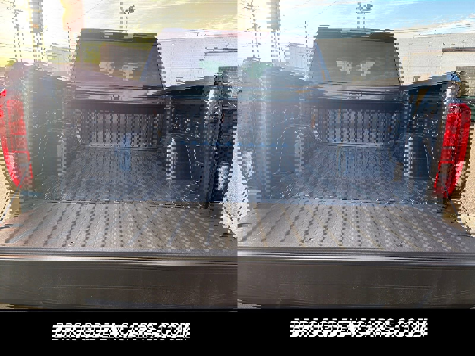 New 2026 GMC Sierra 1500 Elevation image 9