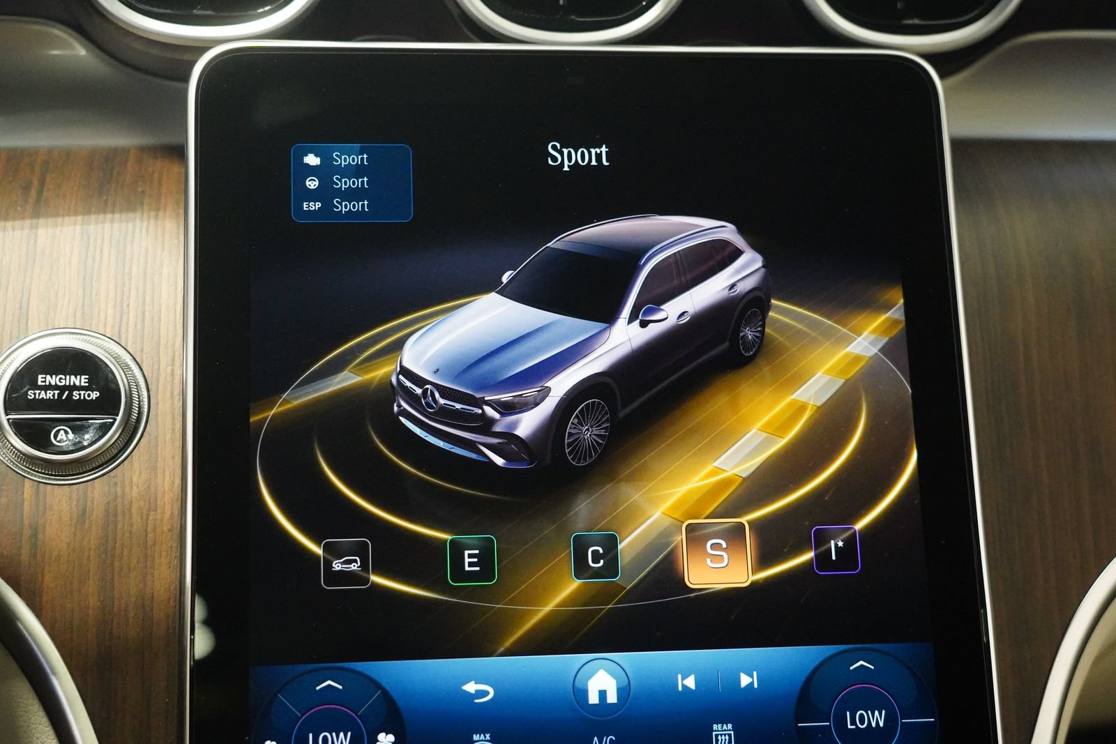 Used 2026 Mercedes-Benz GLC 300 4MATIC image 22