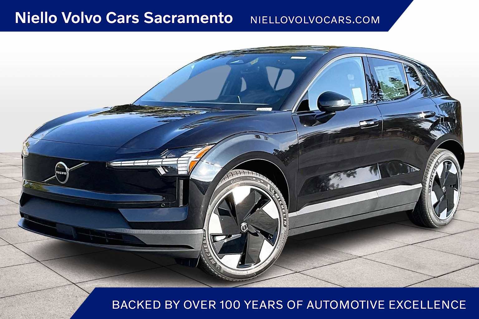 New 2025 Volvo EX30 Plus w/ Protection Package Premier