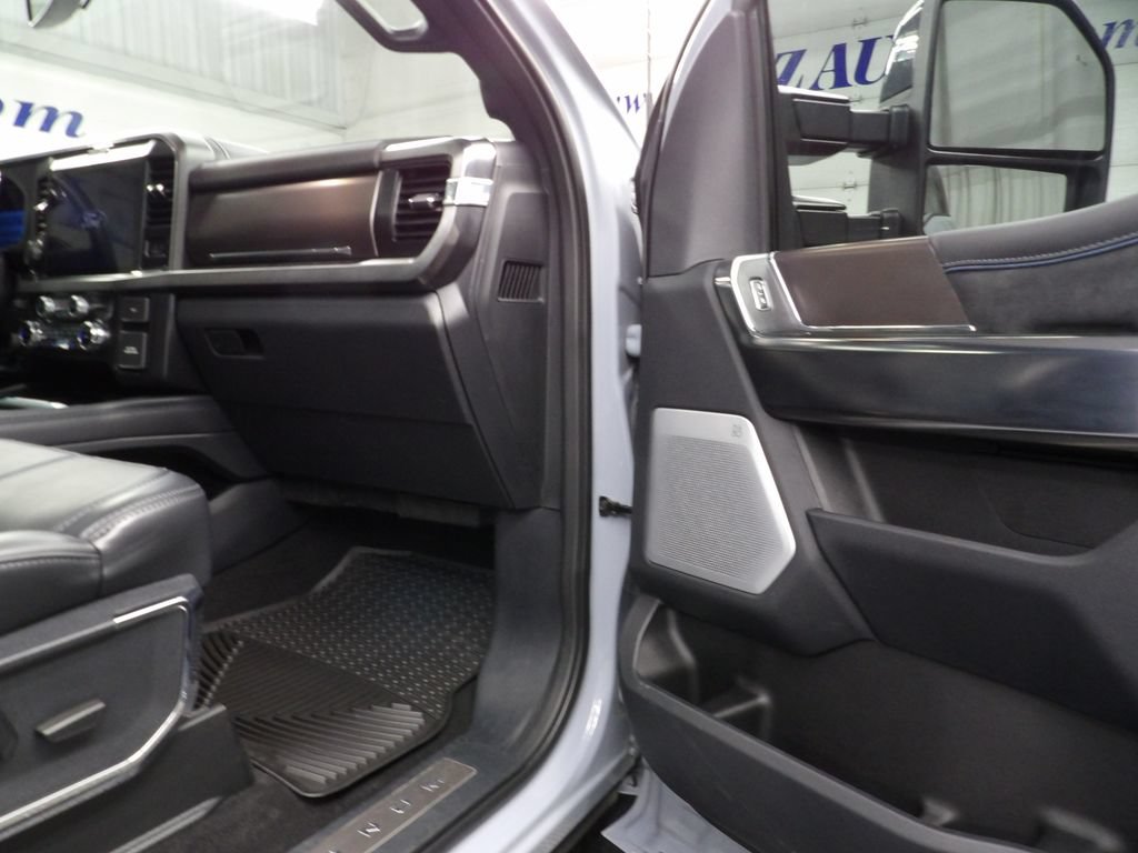 Used 2026 Ford F250 Platinum AWD/4WD image 37