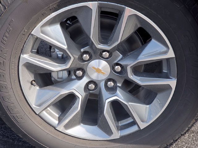 New 2026 Chevrolet Silverado 1500 LT w/ LPO, Liner Protection Package AWD/4WD image 9