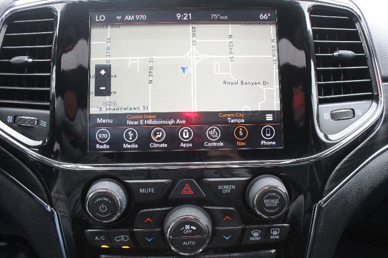 Used 2019 Jeep Grand Cherokee Limited image 15