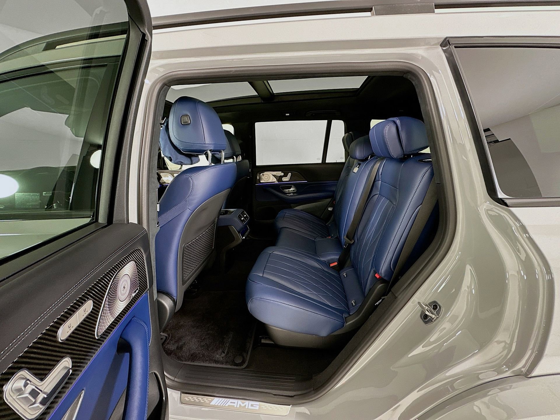 New 2026 Mercedes-Benz GLS 63 AMG 4MATIC image 27