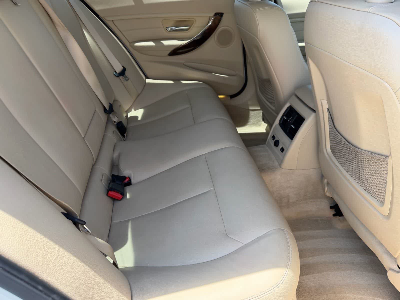 Used 2013 BMW 335i xDrive Sedan AWD/4WD image 14