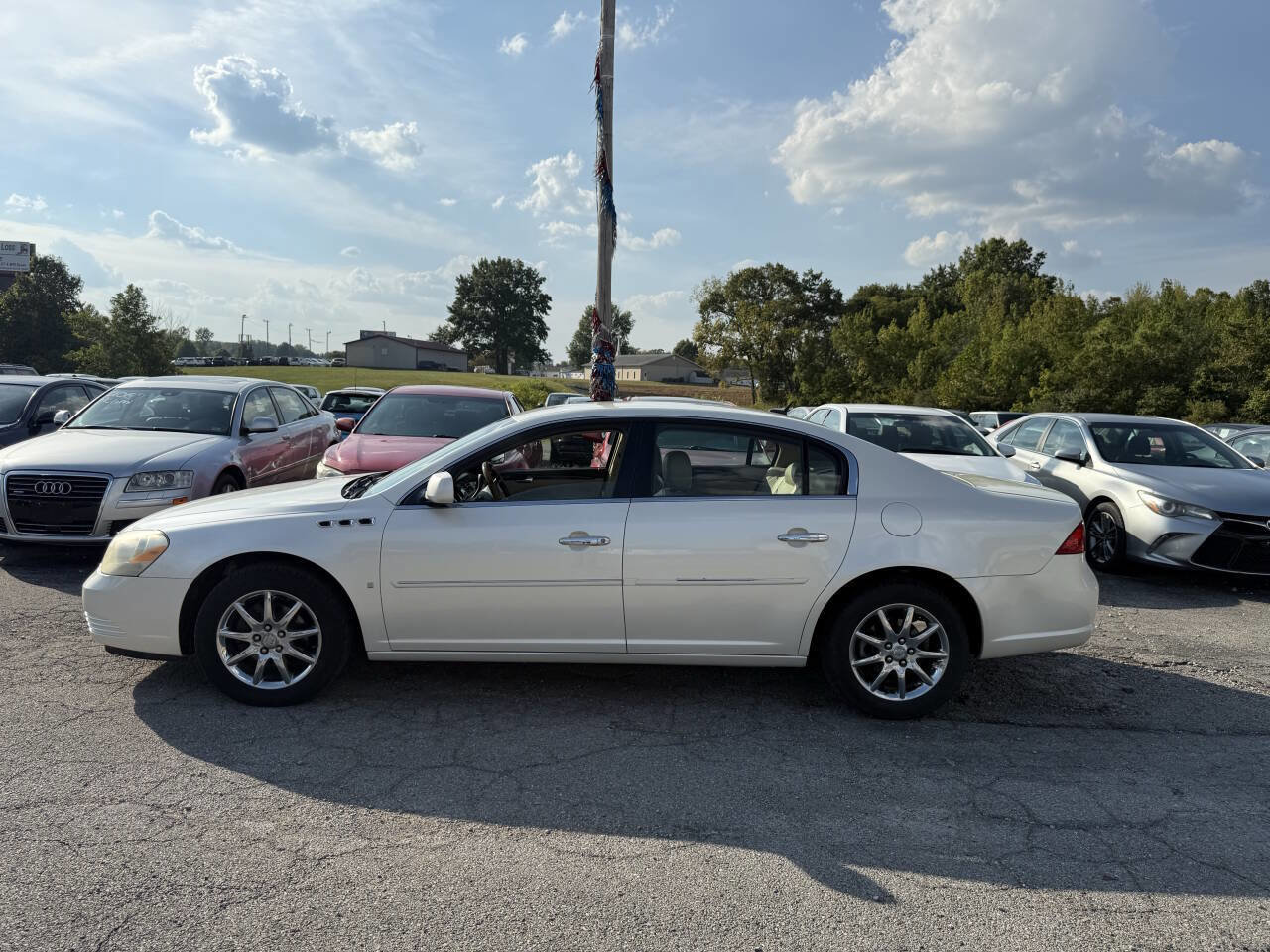 Used 2008 Buick Lucerne CXL w/ Driver Confidence Package FWD image 18