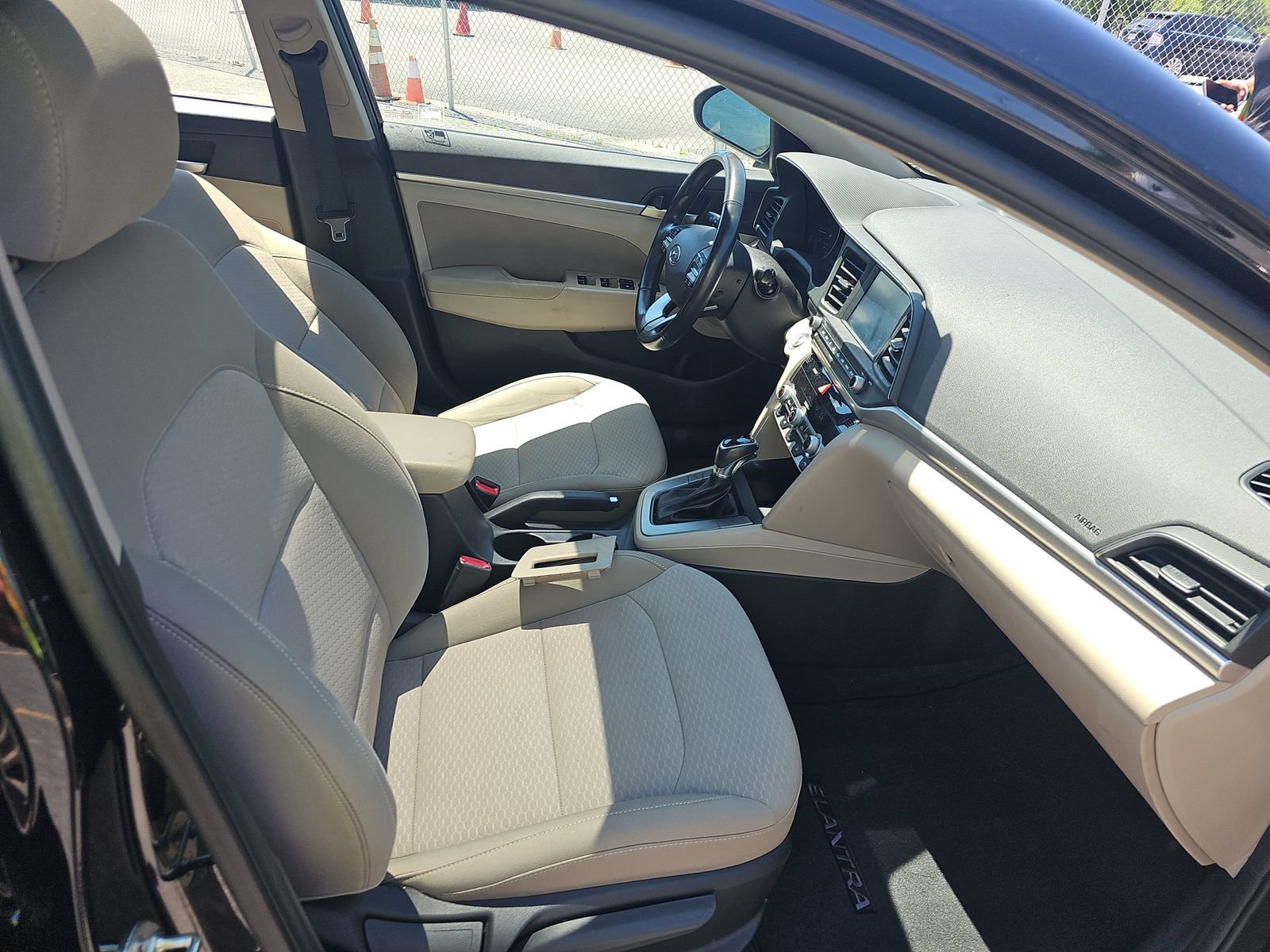 Used 2020 Hyundai Elantra Value Edition FWD image 13