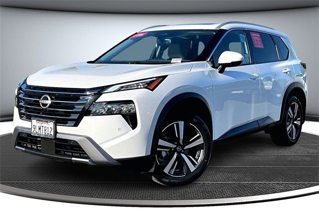 Certified 2024 Nissan Rogue SL w/ SL Premium Package image 3