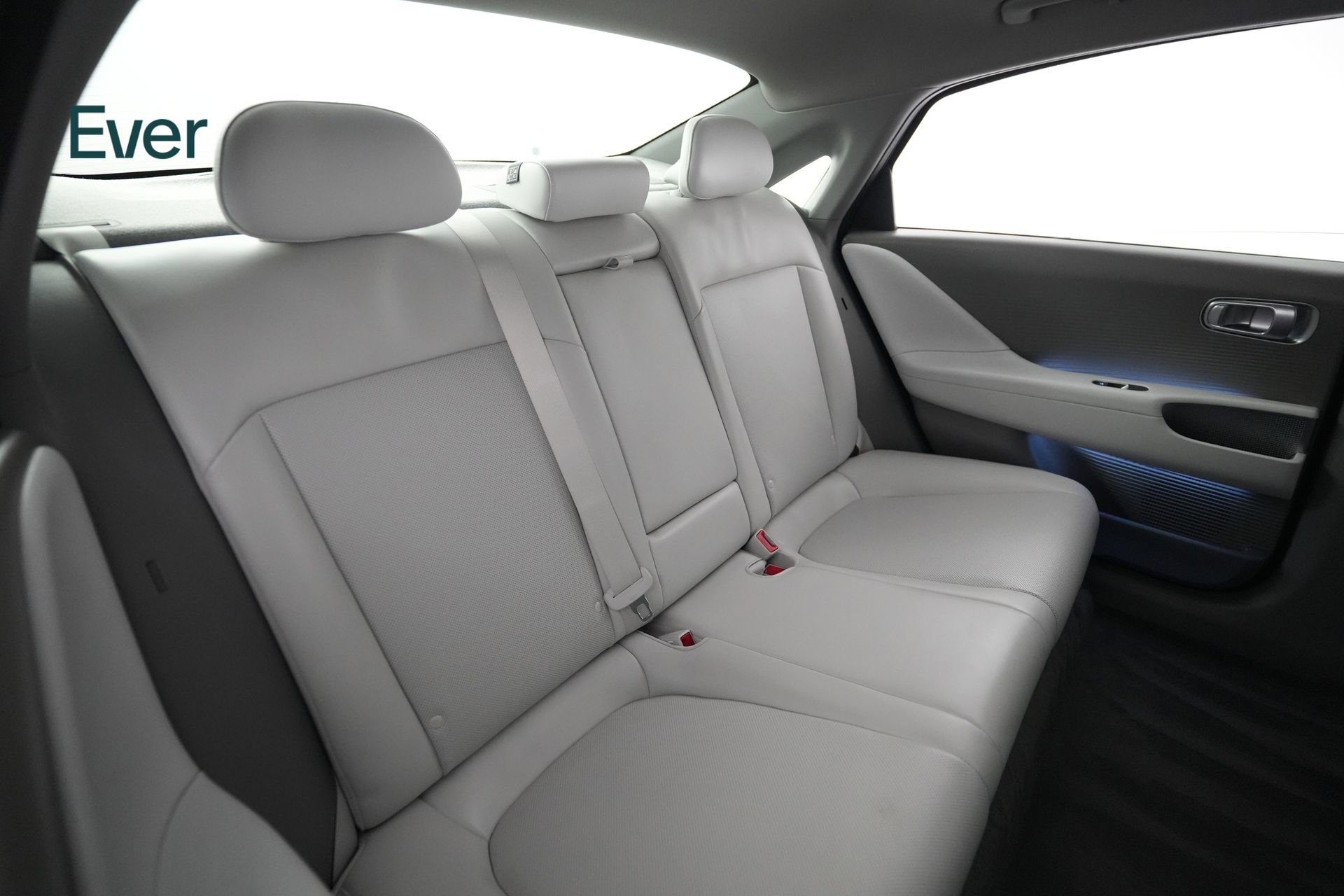 Used 2024 Hyundai Ioniq 6 SEL image 5