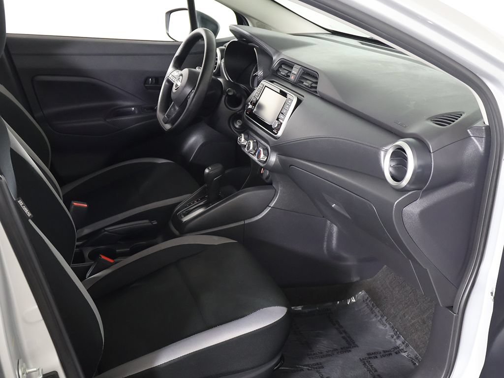 Used 2025 Nissan Versa S FWD image 20