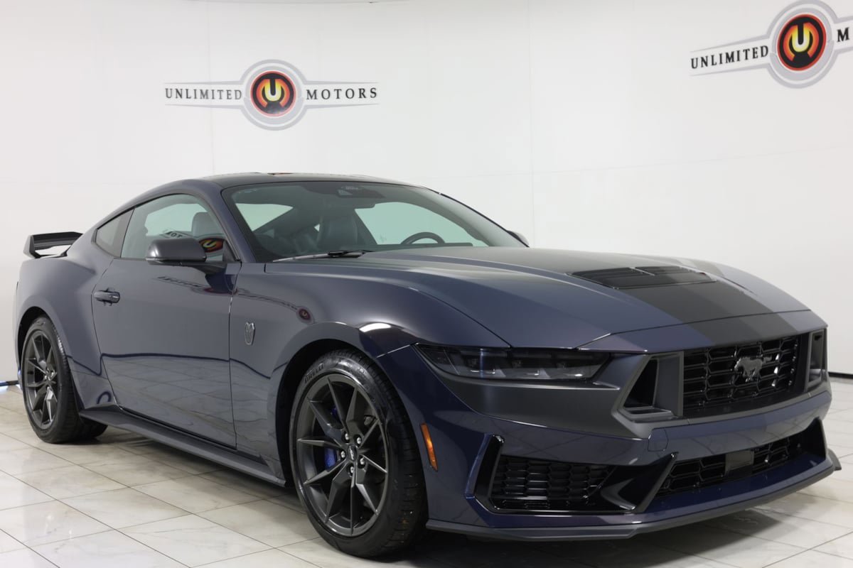 Used 2024 Ford Mustang Dark Horse RWD image 39