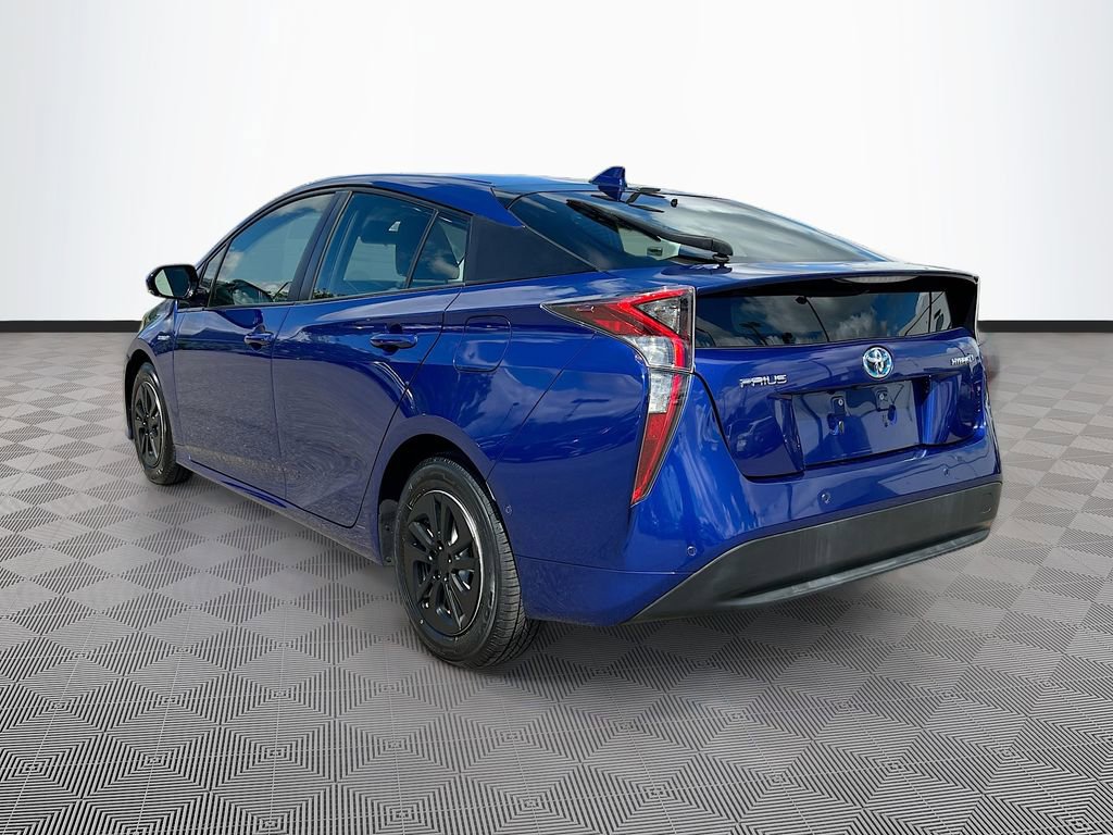 Used 2018 Toyota Prius Two w/ Prius Two Safety Plus Package FWD image 5