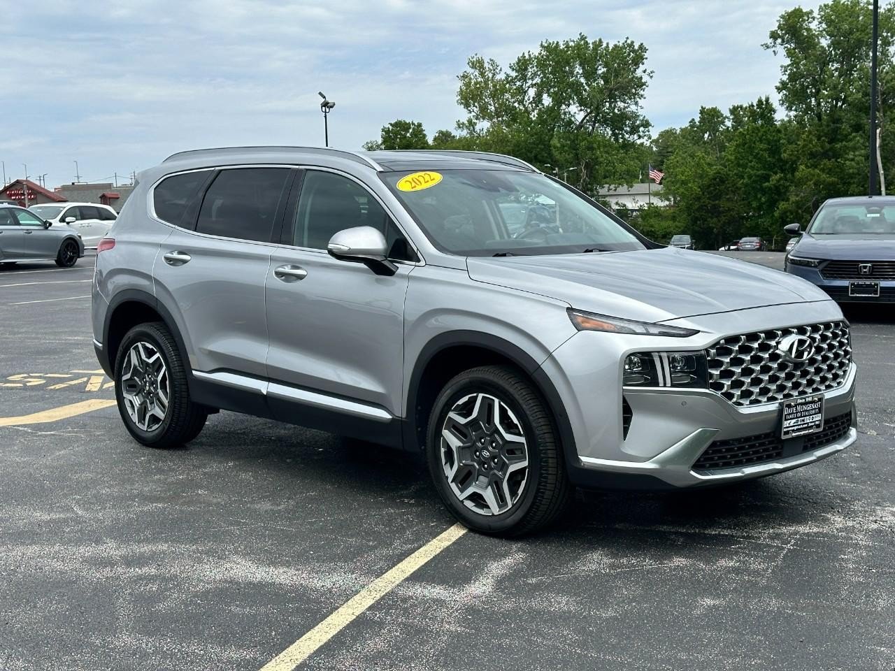 Used 2022 Hyundai Santa Fe Limited w/ Cargo Package AWD/4WD image 2