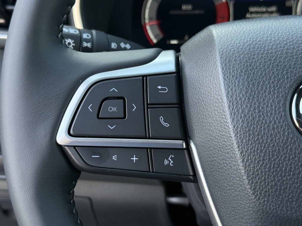 New 2026 Toyota Highlander XSE image 22