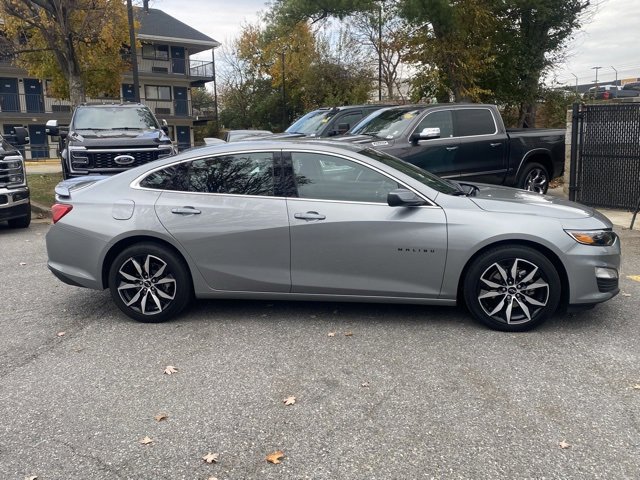 Used 2025 Chevrolet Malibu RS image 9