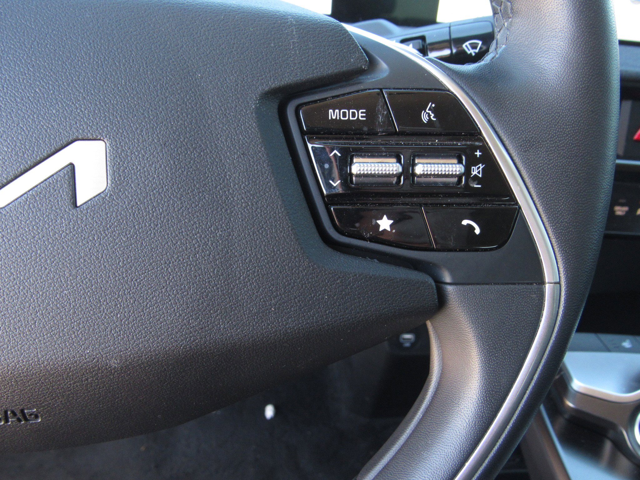 Used 2024 Kia EV6 Light image 26