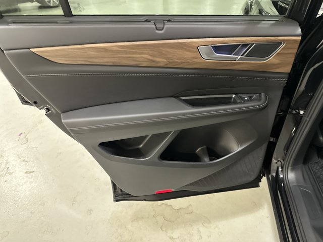 New 2026 Volkswagen Atlas SE image 24