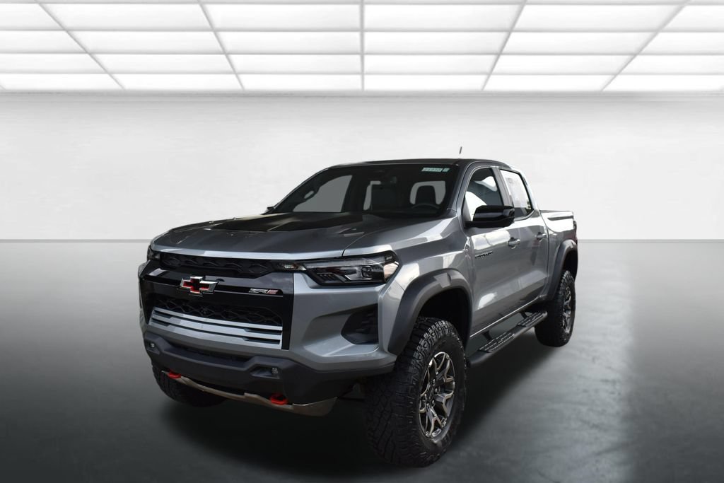Used 2024 Chevrolet Colorado ZR2 w/ ZR2 Convenience Package III AWD/4WD image 6