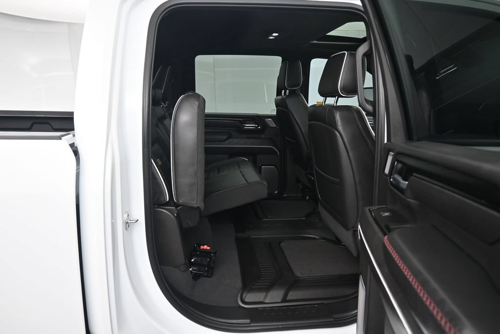 Used 2025 GMC Sierra 2500 AT4X AWD/4WD image 49