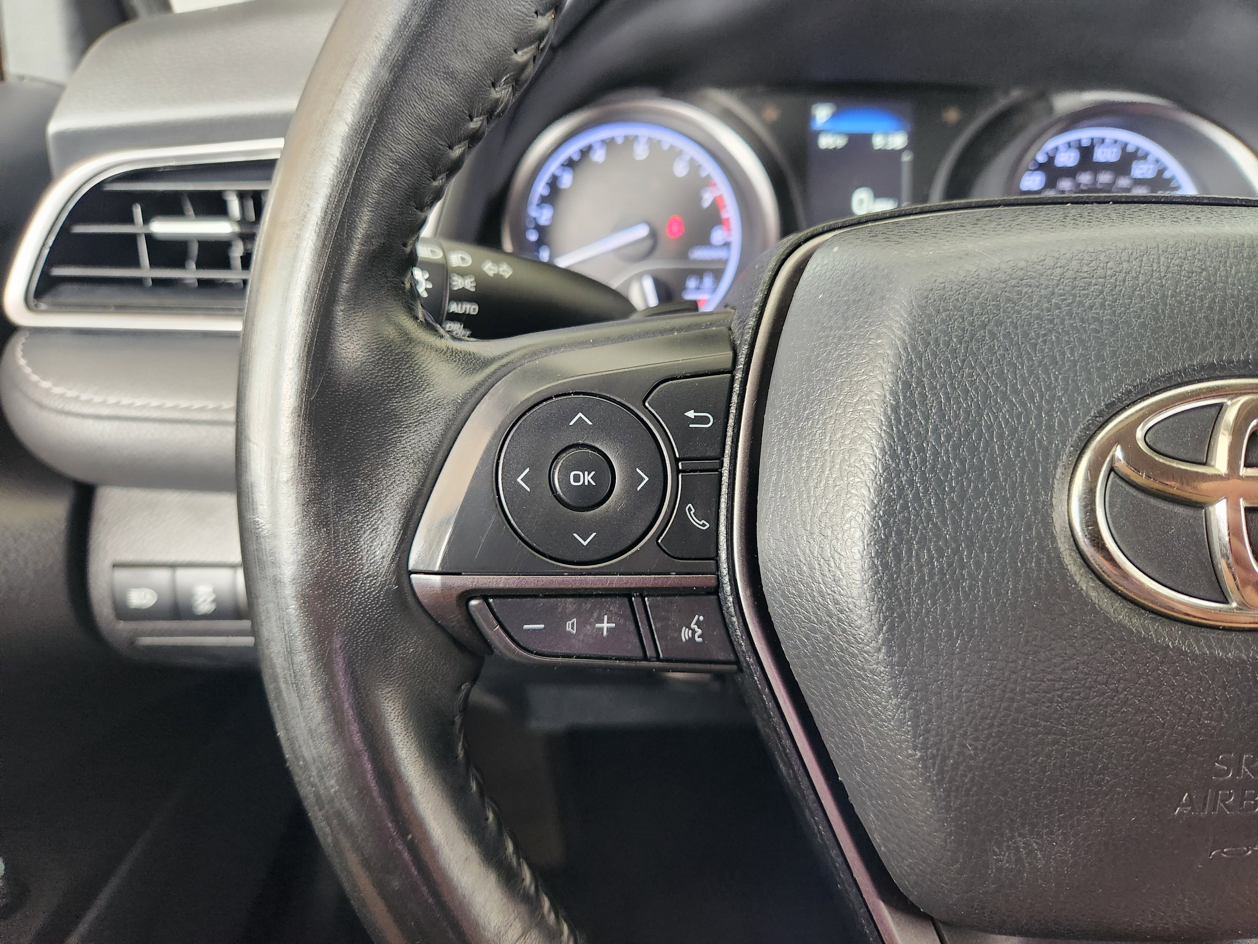Used 2023 Toyota Camry SE FWD image 29