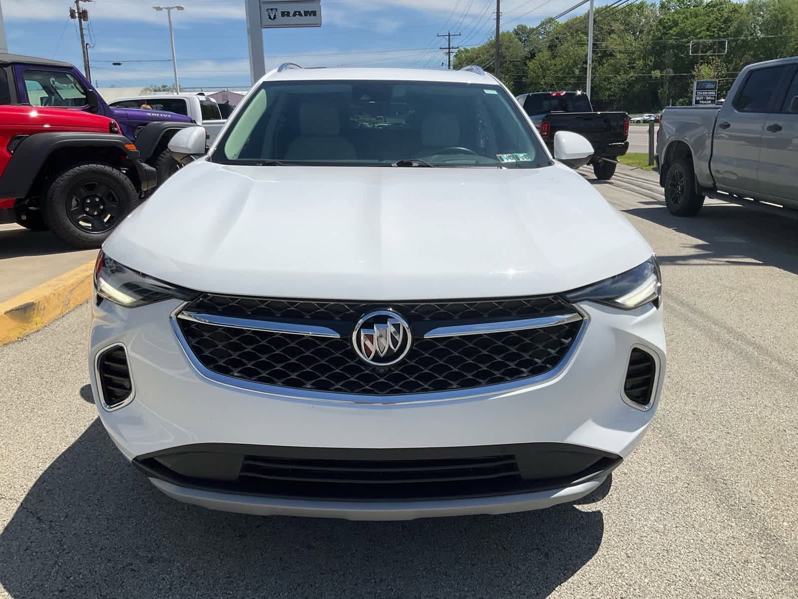 Used 2022 Buick Envision Avenir w/ Technology Package II AWD/4WD image 2