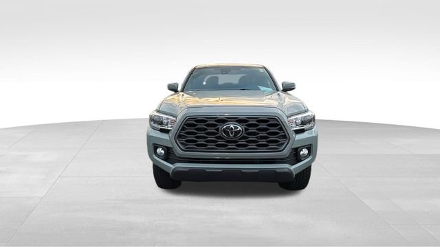 Used 2022 Toyota Tacoma TRD Off-Road image 8