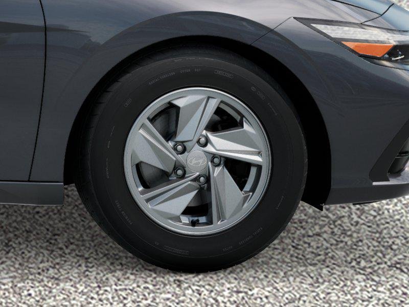 New 2026 Hyundai Elantra SE FWD image 8