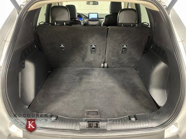 Used 2020 Ford Escape Titanium image 25