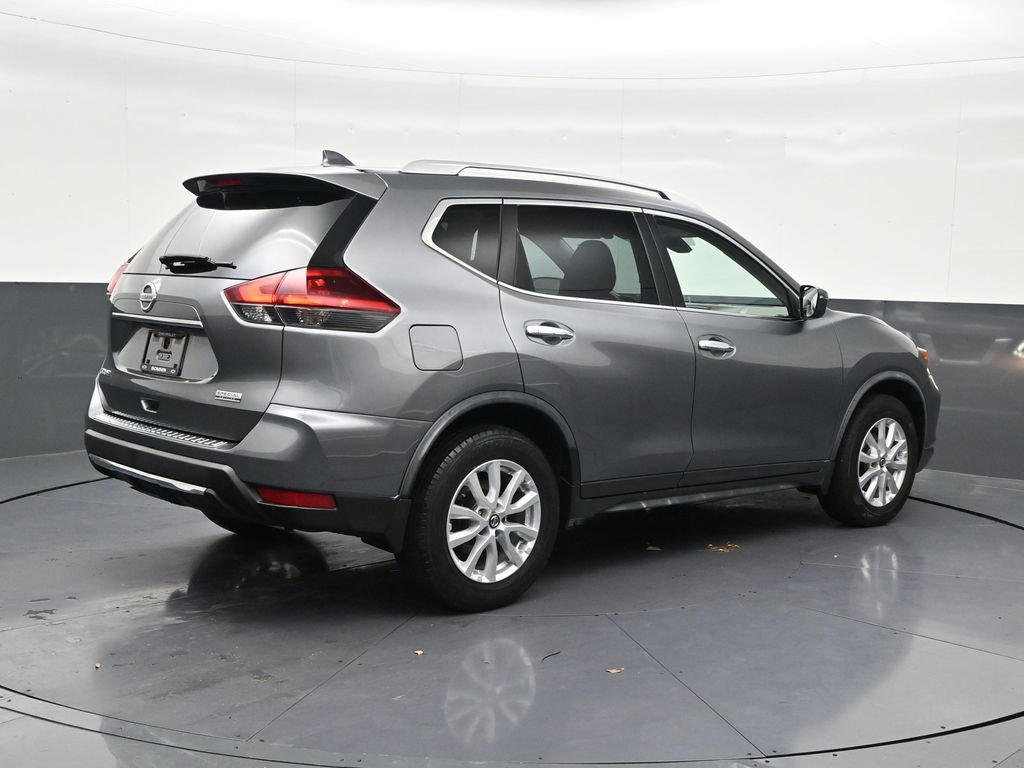 Used 2020 Nissan Rogue S w/ Special Edition Package FWD image 5