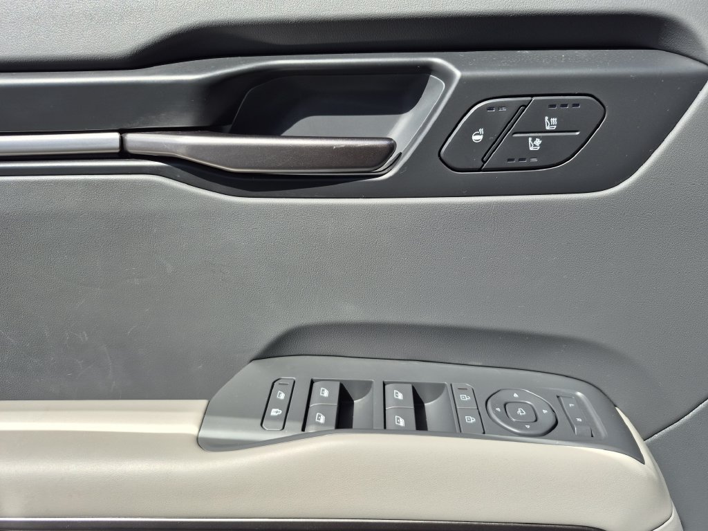 Certified 2024 Kia EV9 Wind AWD/4WD image 8