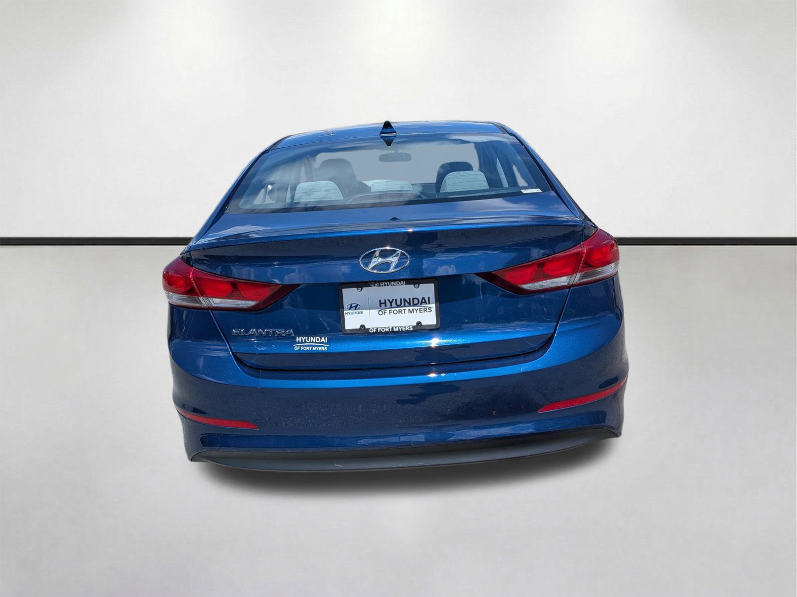 Used 2018 Hyundai Elantra SEL FWD image 5