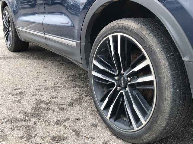 Used 2018 Lincoln MKC Reserve w/ Lincoln MKC Climate Package AWD/4WD image 12