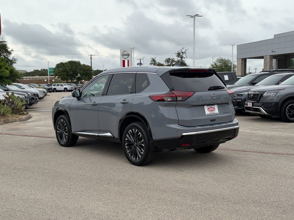 Used 2024 Nissan Rogue Platinum w/ Platinum Premium Package FWD image 6