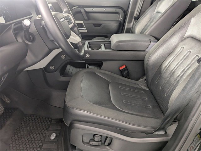 Used 2020 Land Rover Defender 110 SE image 13