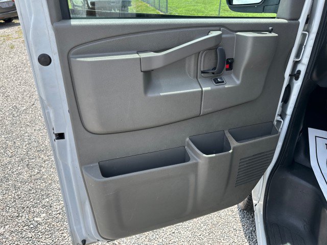 Used 2022 Chevrolet Express 2500 w/ Driver Convenience Package RWD image 18