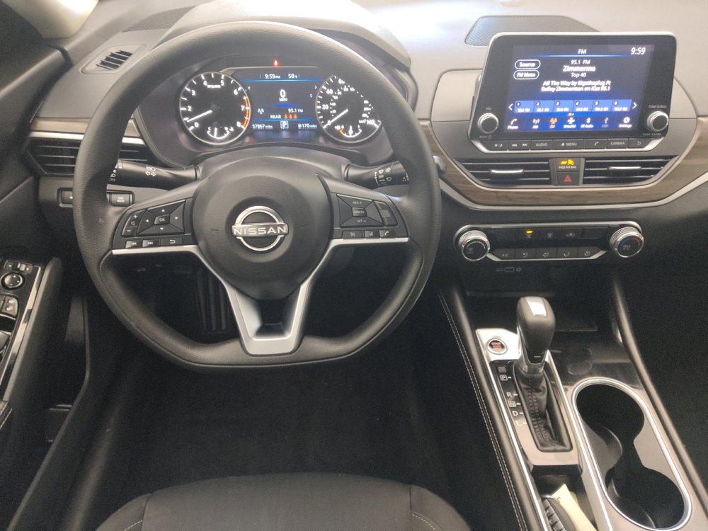 Used 2023 Nissan Altima 2.5 SV image 22