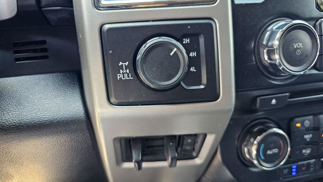 Used 2017 Ford F350 Lariat w/ Chrome Package AWD/4WD image 25