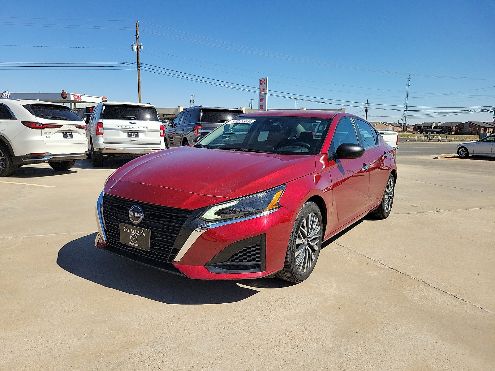 Used 2024 Nissan Altima 2.5 SV image 3