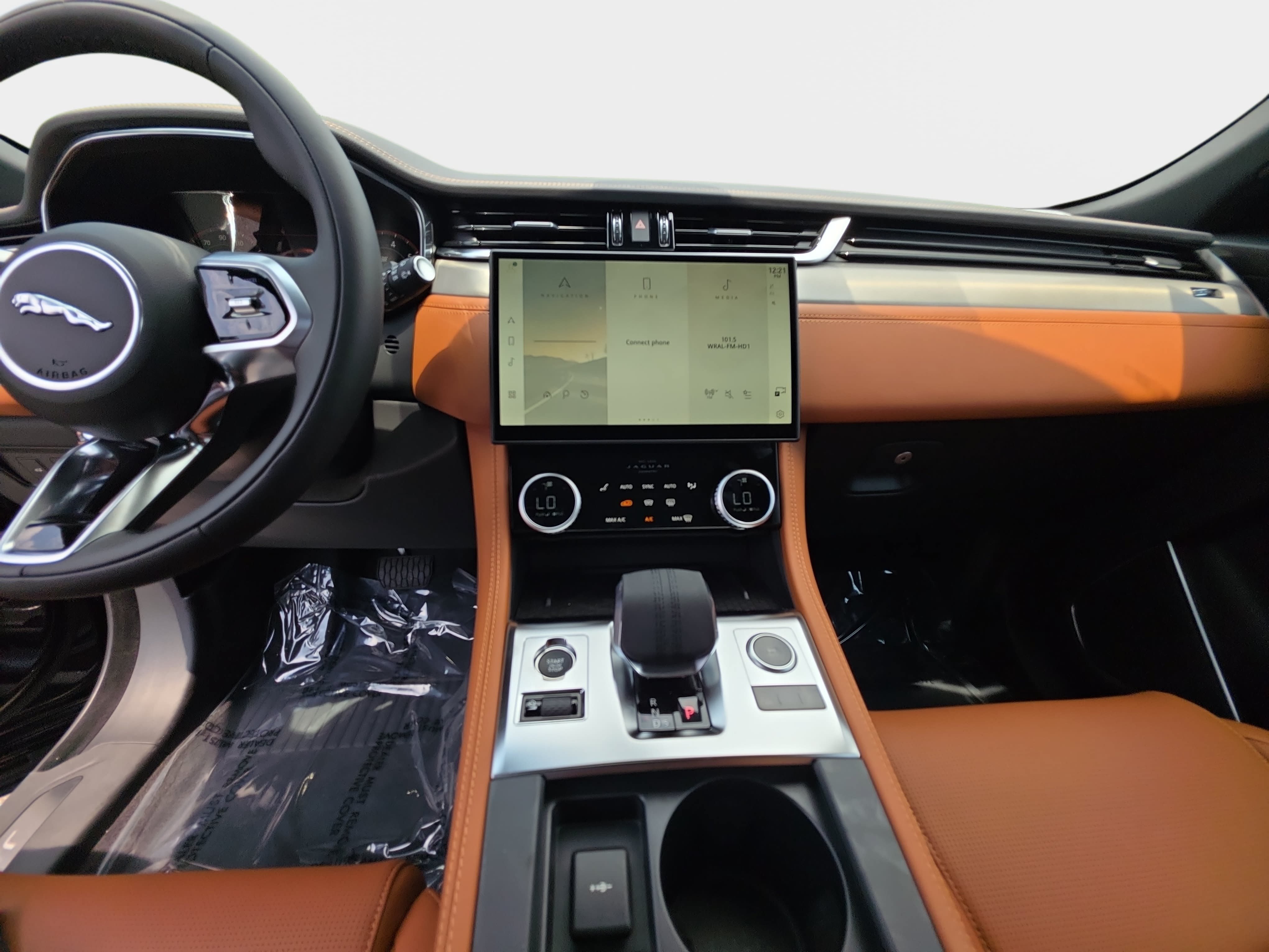 New 2026 Jaguar F-PACE R-Dynamic S AWD/4WD image 20