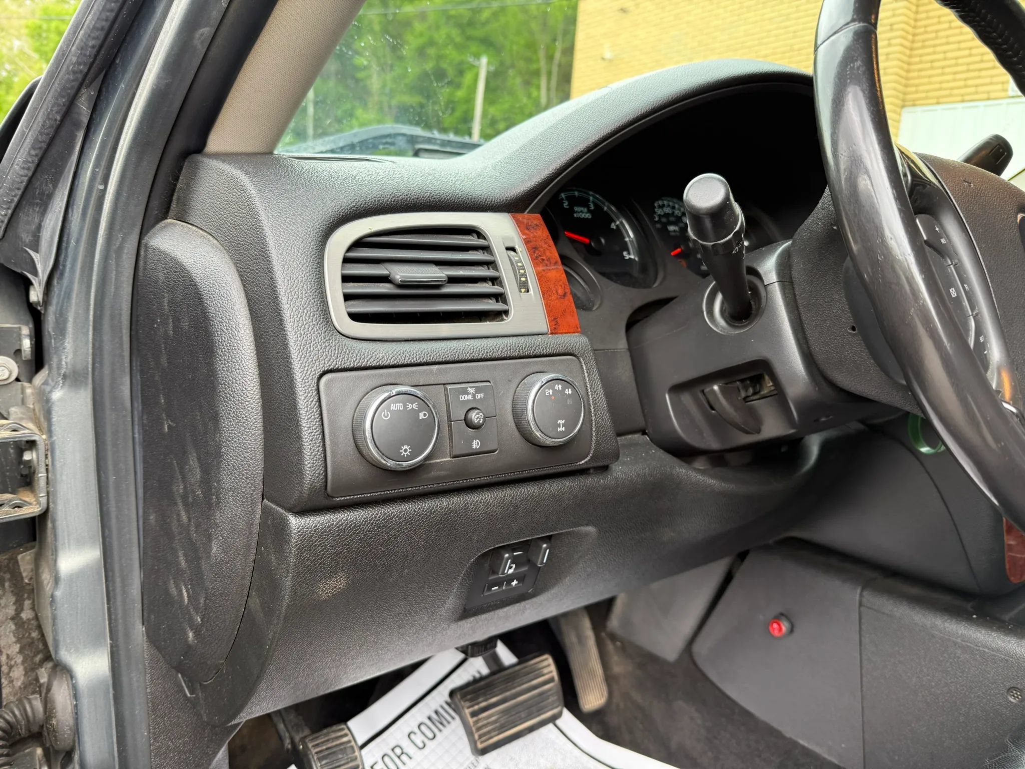 Used 2011 Chevrolet Silverado 3500 LTZ w/ Suspension Package, Off-Road AWD/4WD image 16