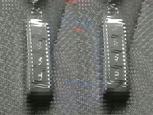 New 2026 Jeep Cherokee Laredo image 34