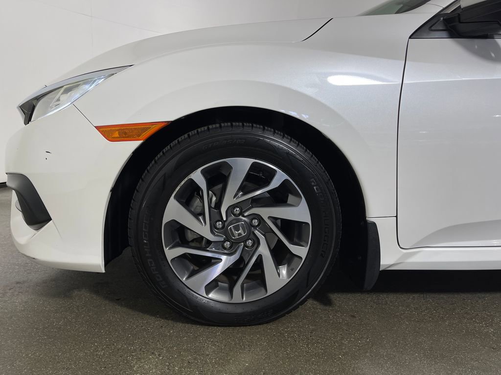 Used 2018 Honda Civic EX image 11