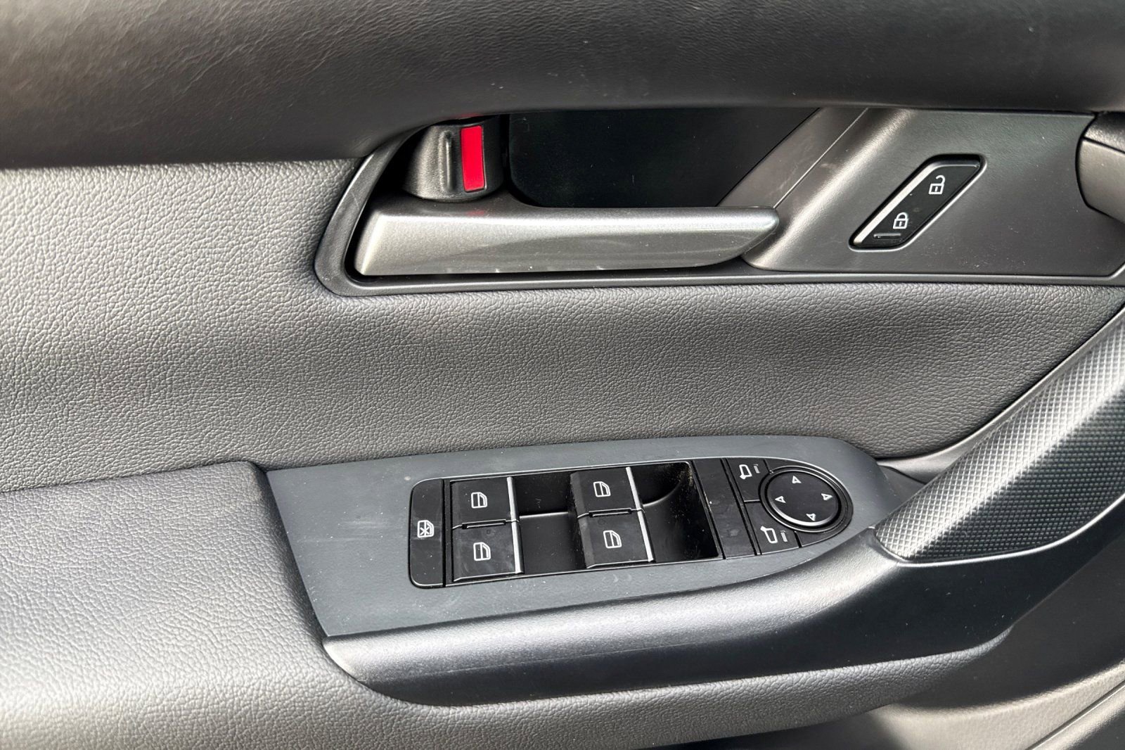 New 2026 MAZDA CX-50 AWD 2.5 Hybrid w/ Premium Pkg image 10