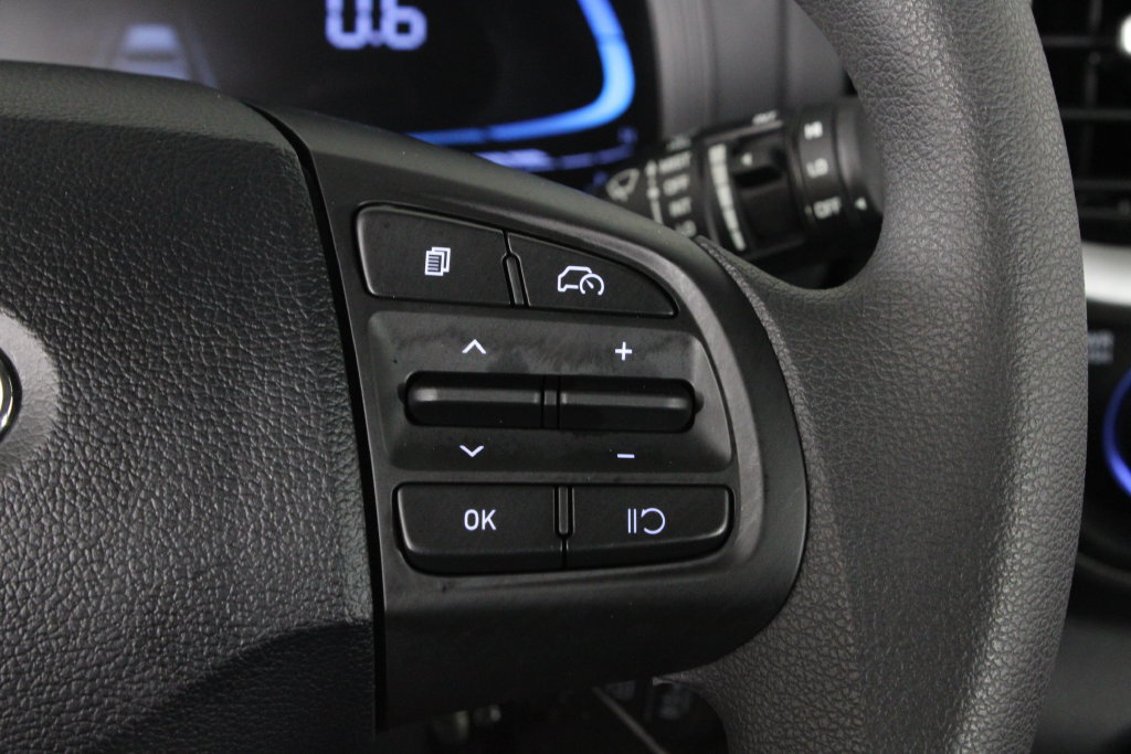 Certified 2026 Hyundai Venue SE FWD image 27