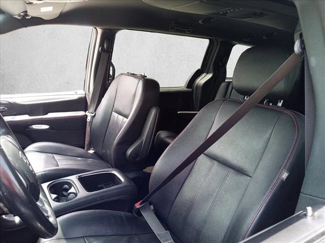 Used 2018 Dodge Grand Caravan GT FWD image 13