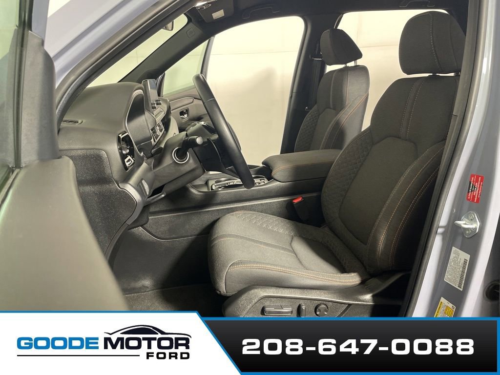 Used 2025 Honda Pilot Sport image 10