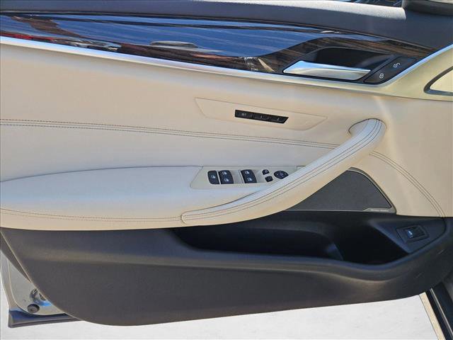 Used 2021 BMW 540i w/ Premium Package image 9