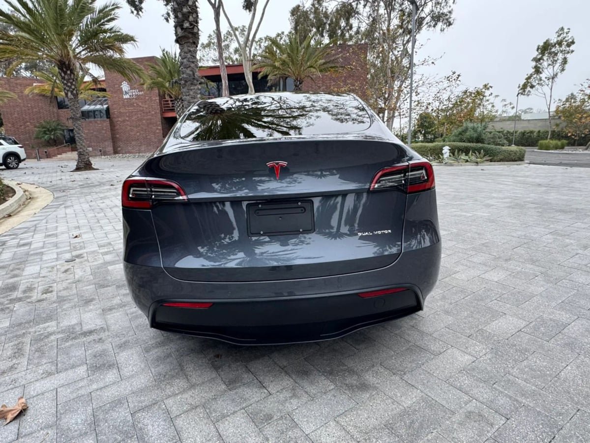 Used 2023 Tesla Model Y Long Range image 5