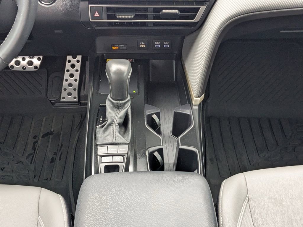 Certified 2025 Toyota Camry SE FWD image 19