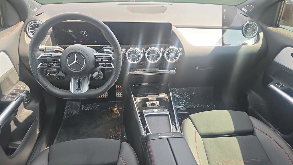 Used 2024 Mercedes-Benz GLA 35 AMG 4MATIC image 12