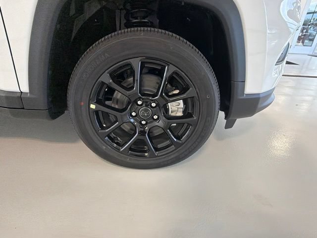 New 2026 Jeep Compass Latitude AWD/4WD image 24